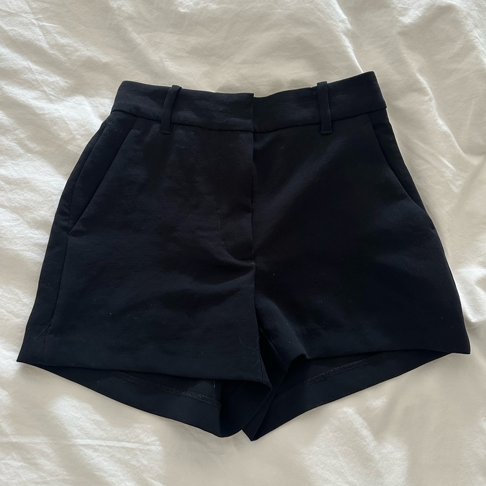 Aritzia Wilfred shorts